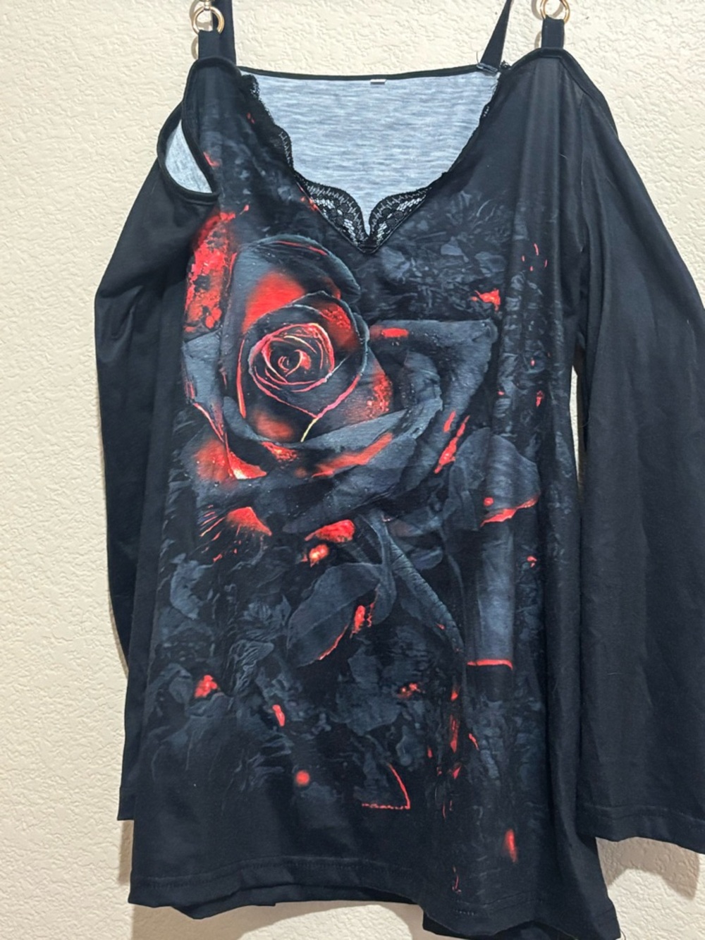Black Rose Graphic gothic Cold-Shoulder Women's Top